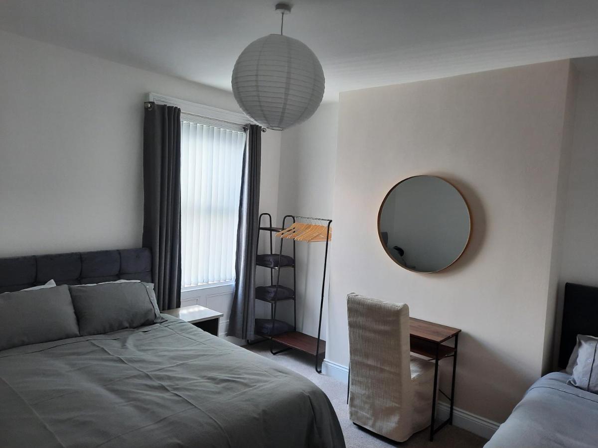 Seacliff Road Luxury Apartments Бангор Екстер'єр фото