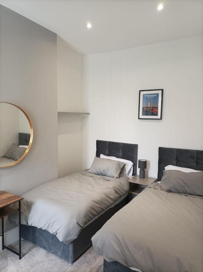 Seacliff Road Luxury Apartments Бангор Екстер'єр фото